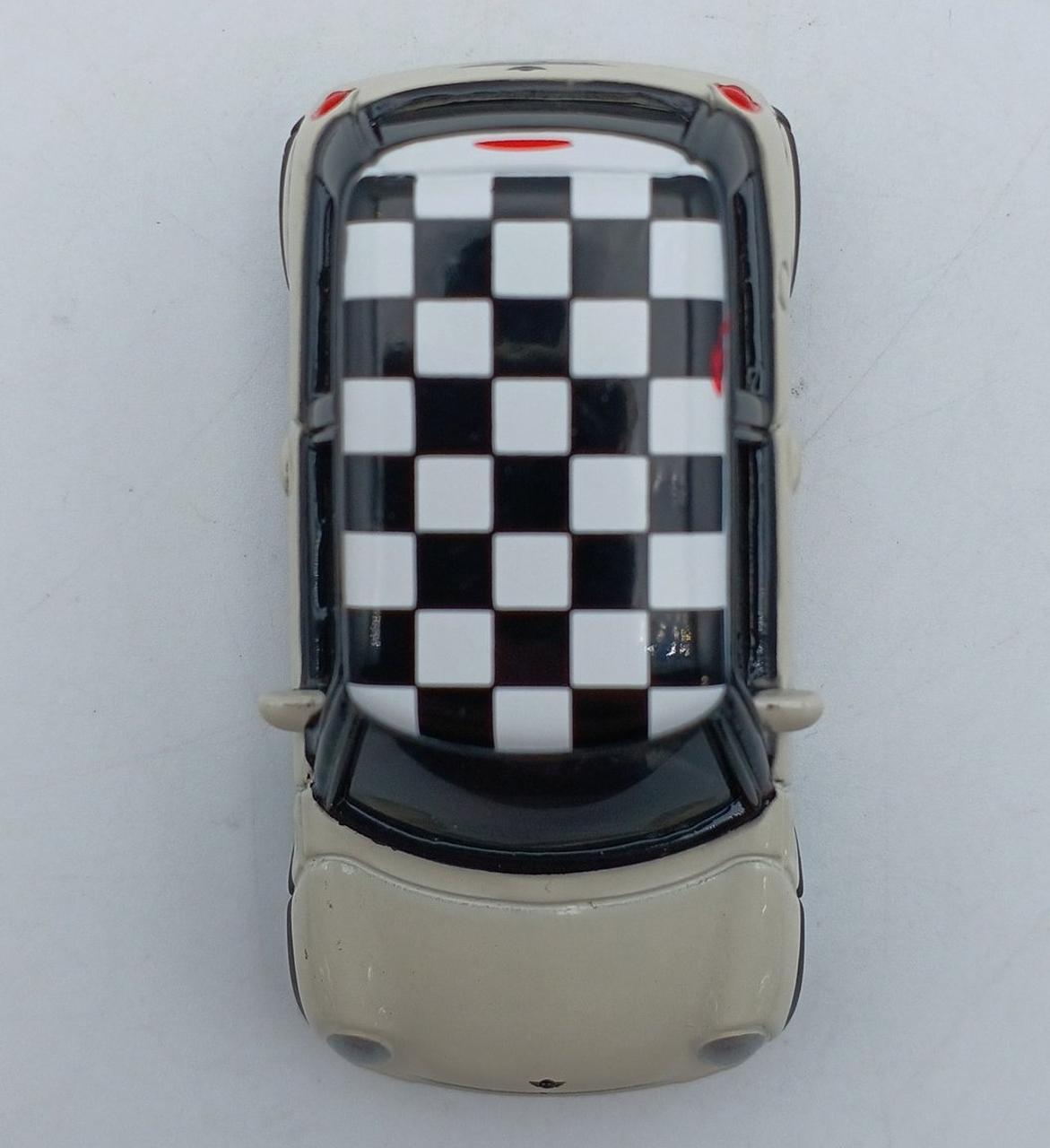 塗装剥がれあり