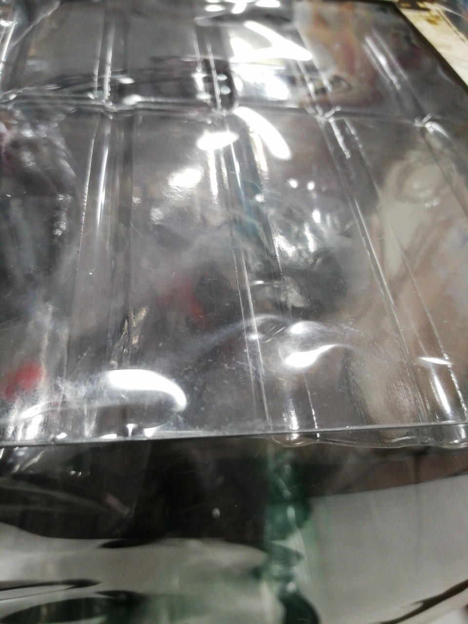 外箱イタミあり