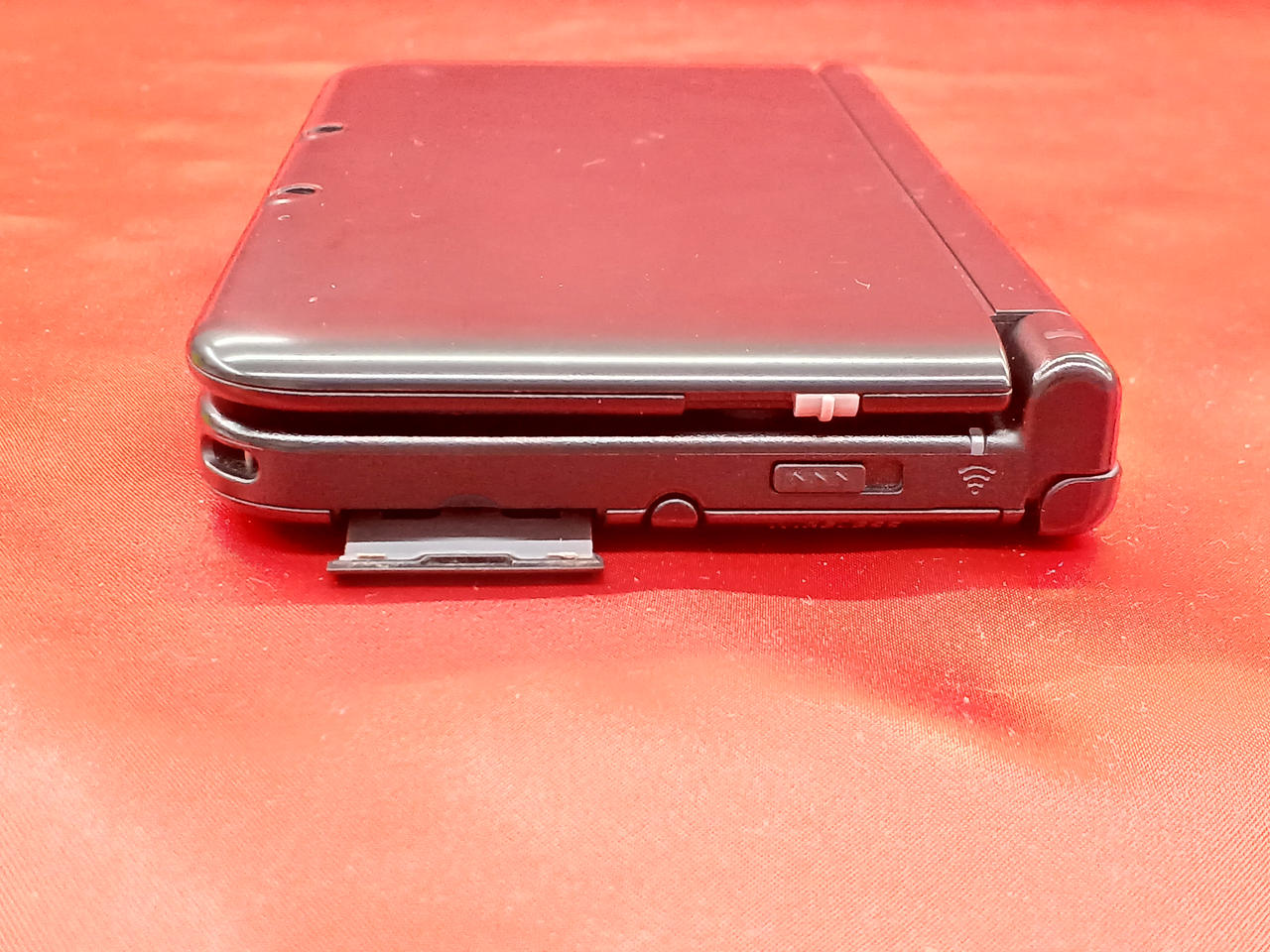 キズがあります。SDカード欠品