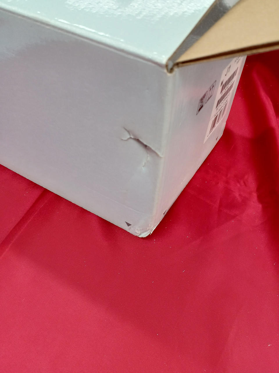 破損あります。