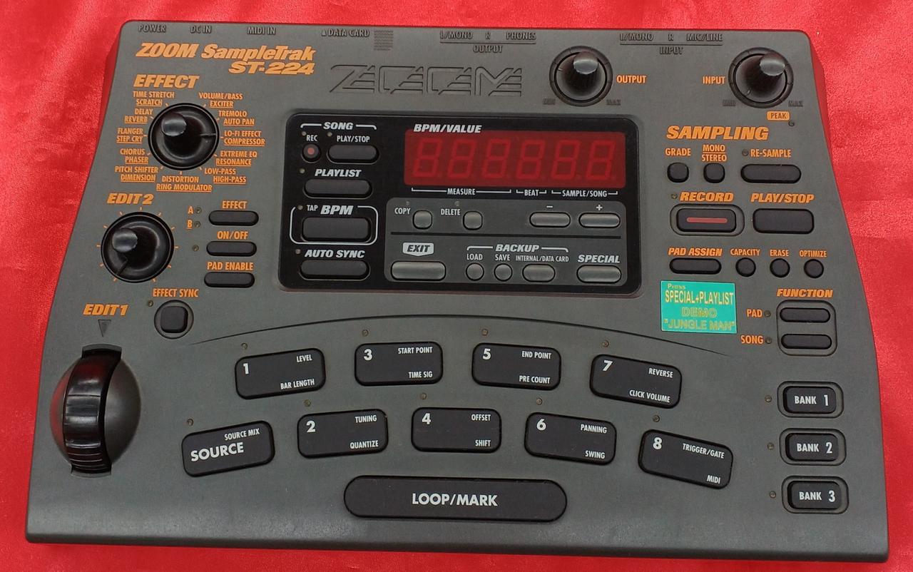 希少】【美品】zoom st-224 使用期間2週間！ 希少】【美品】zoom st