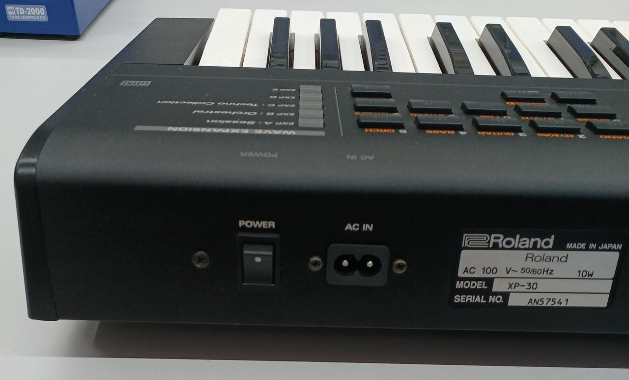 Roland XP-30 シンセサイザー 通電確認済み 俺のRoland XP-30。完全にレストア完了。 : r/synthesizers