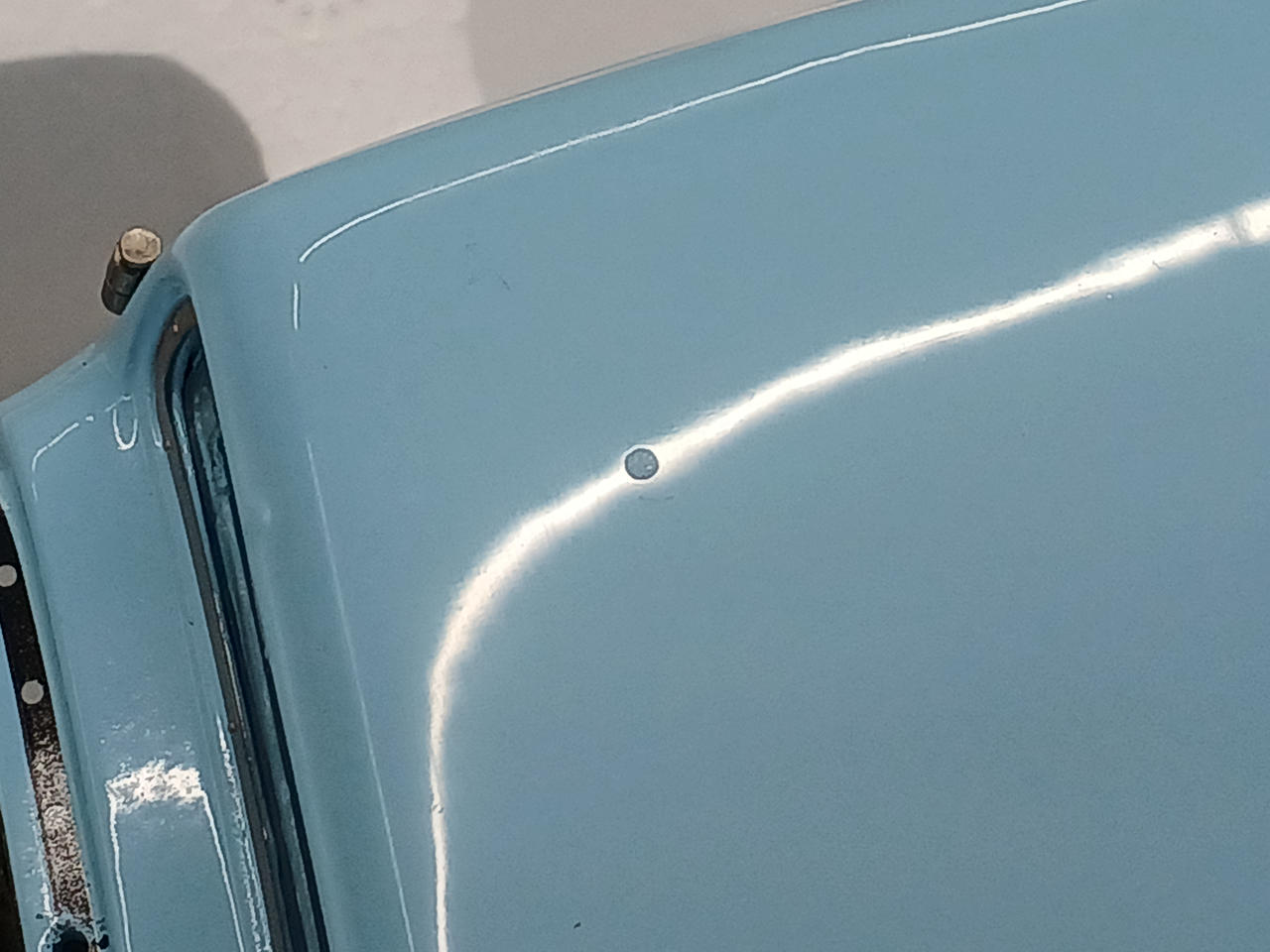 点の塗装荒れあります。