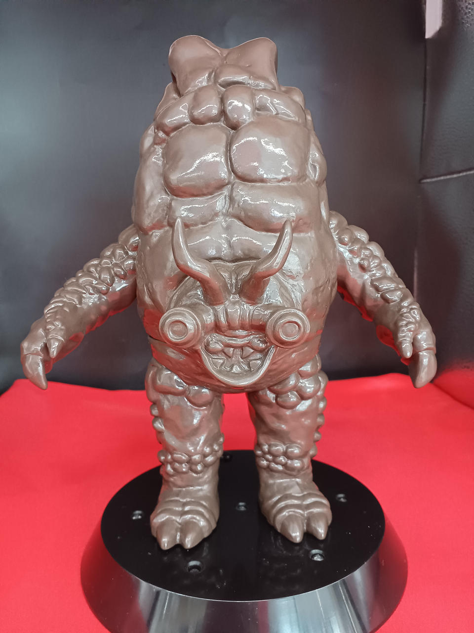 ベアモデル|ブラコ星人 未塗装 焦げ茶色成型|【ハードオフ公式通販