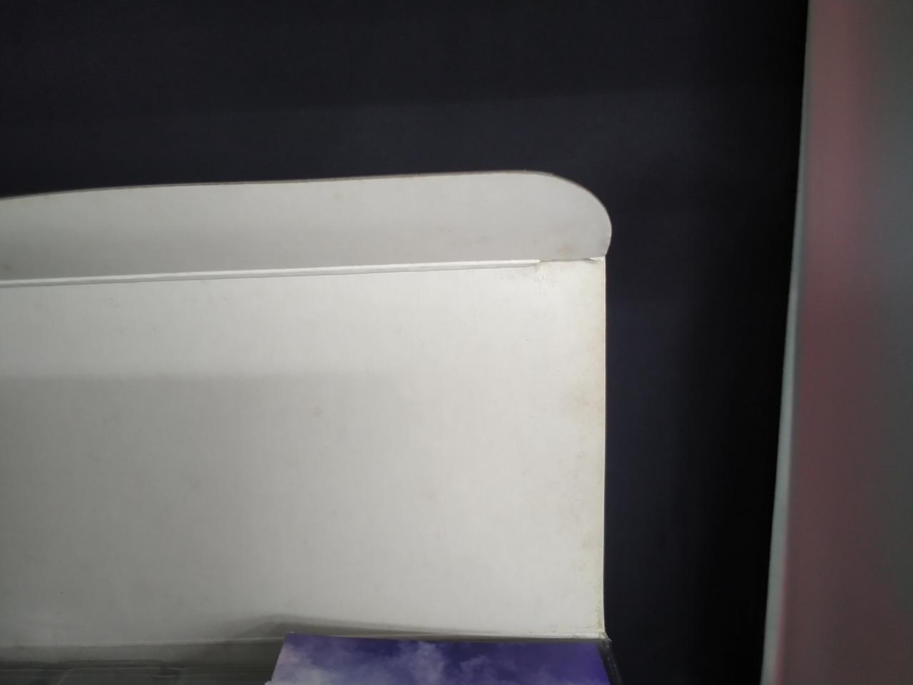 箱の内側汚れ・色あせあり