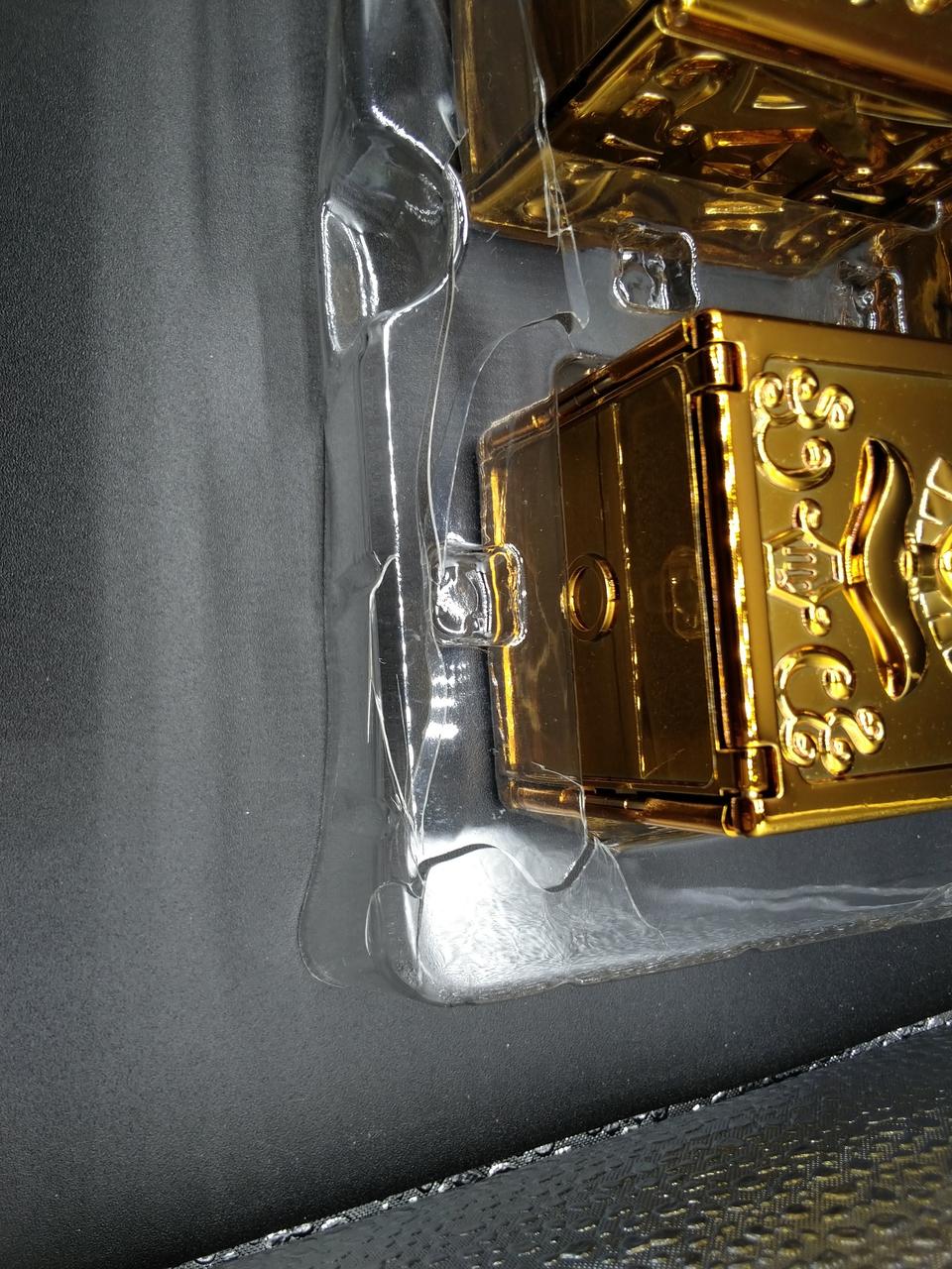 ケース割れあり