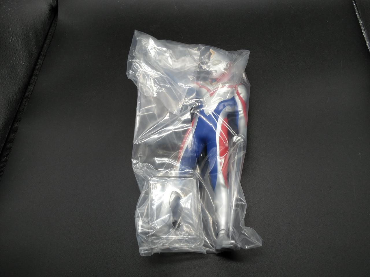 中は未開封です。