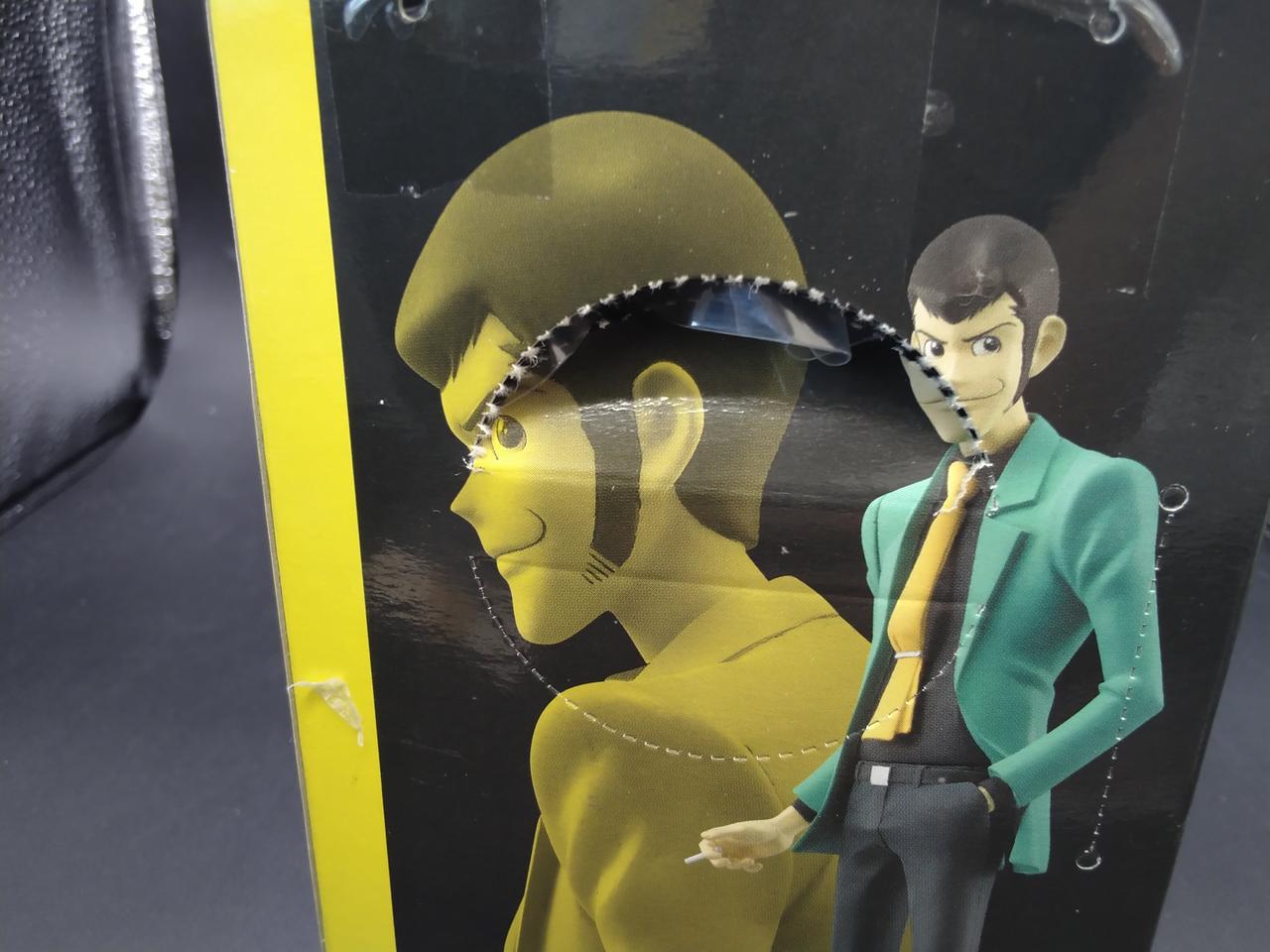 サイドの穴が開いています。