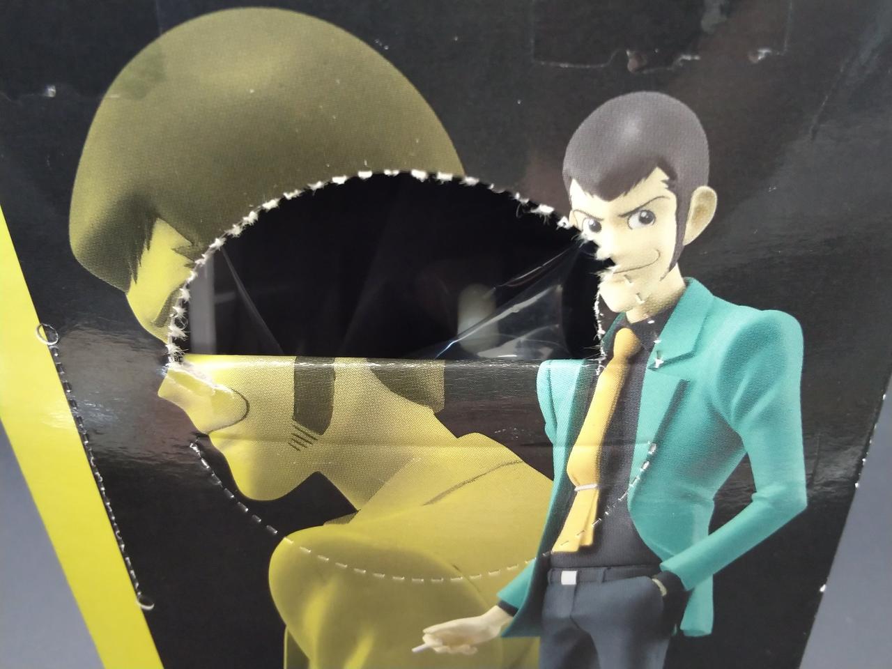 サイドの穴が開いています。