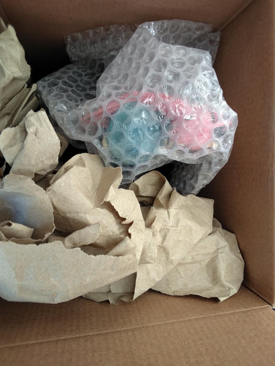 ブリスター欠品。この状態で入っています。