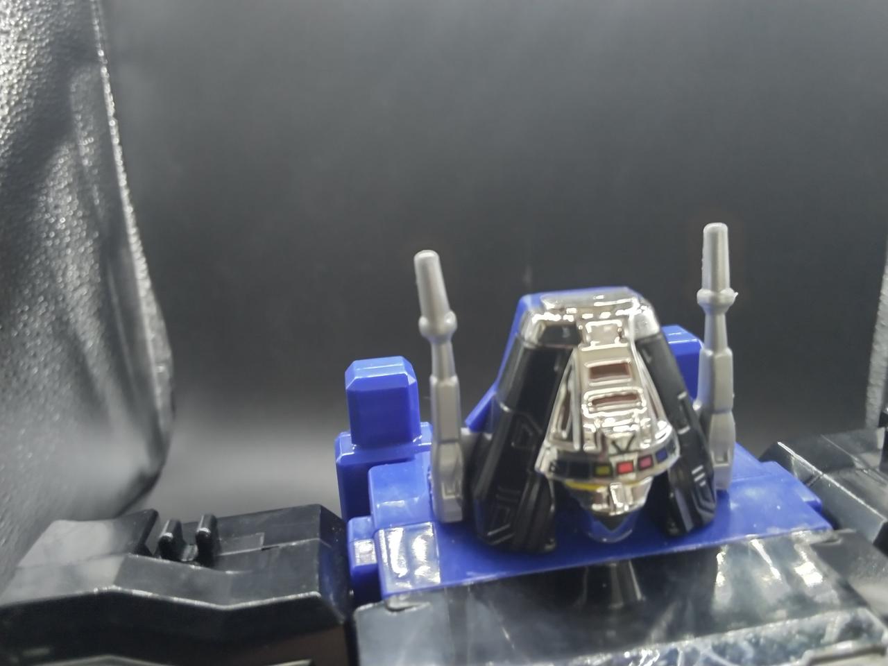 アンテナ、若干曲がってます