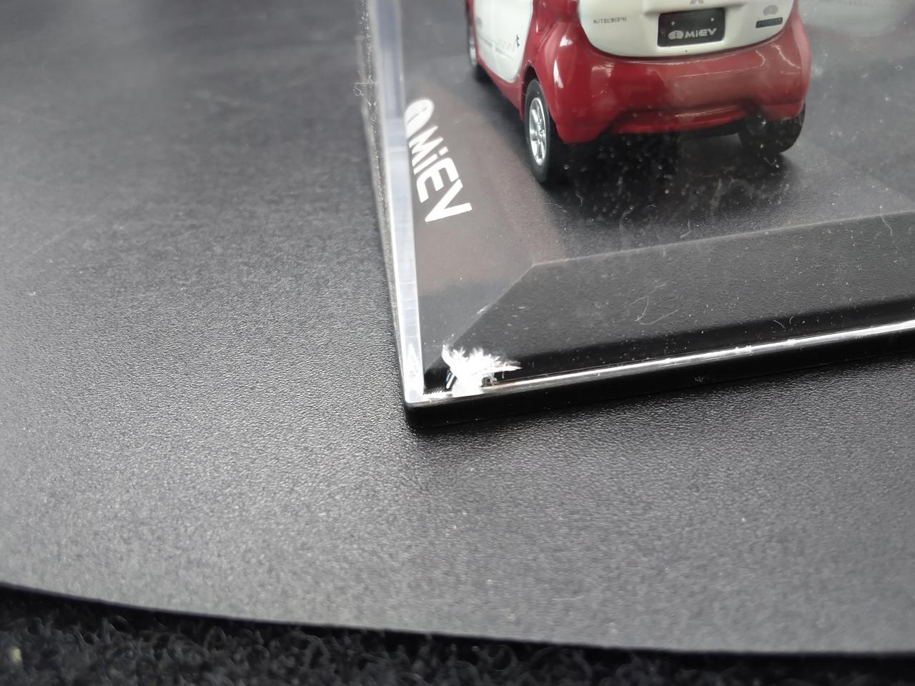 透明ケースにダメージあり