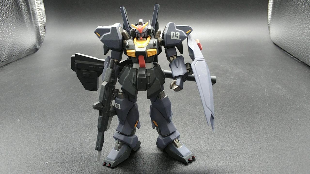 アンテナ、肩、膝など取れやすいパーツあり