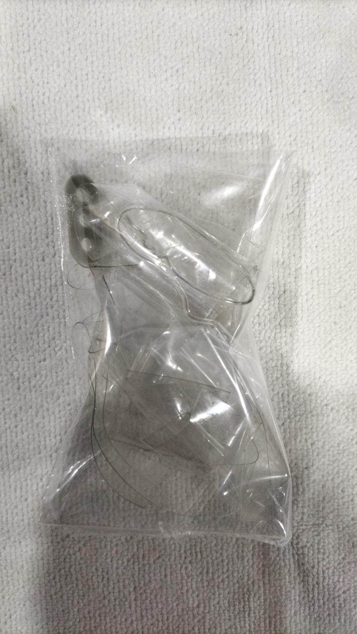 ドールの初期固定梱包材も入ってます。