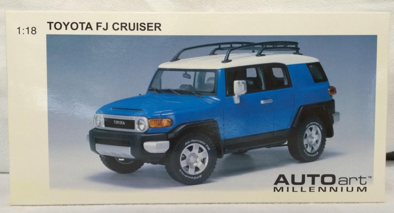 トヨタ FJクルーザー ミニカー　オートアート　1/18 1/18 AUTOart Toyota FJ Cruiser (Black) Diecast Car Model