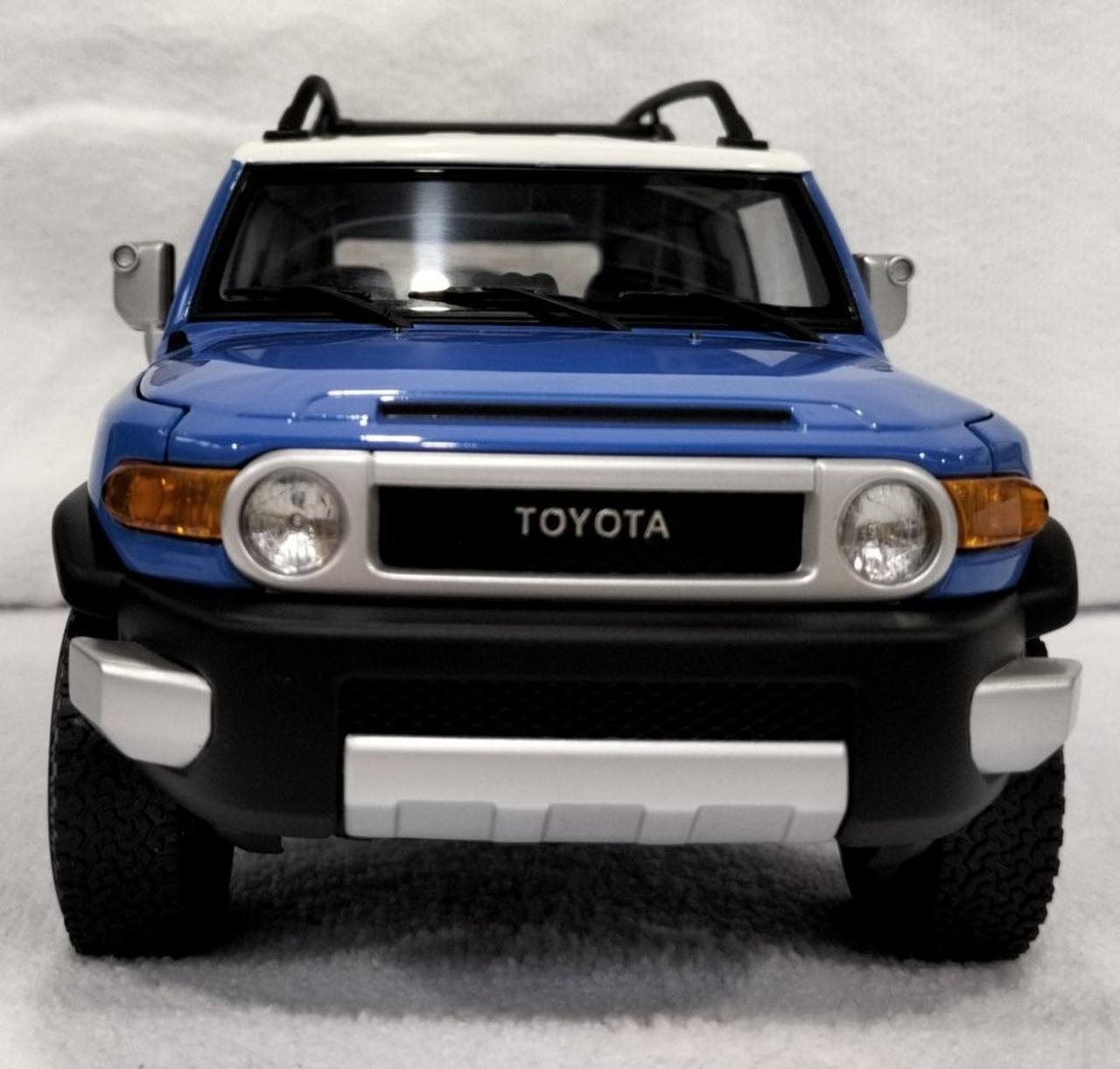 トヨタ FJクルーザー ミニカー　オートアート　1/18 1/18 トヨタ FJ クルーザー（イエロー） ミニカー | 鉄道模型