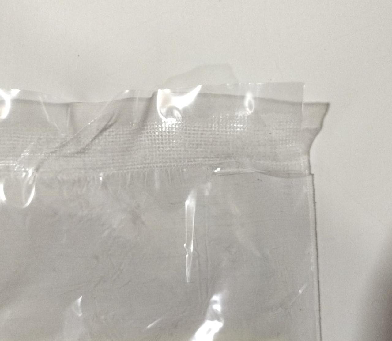 ガムを取り出す為、一部開封してあります。