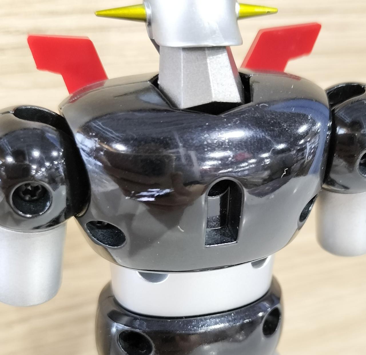 本体背面にキズあり