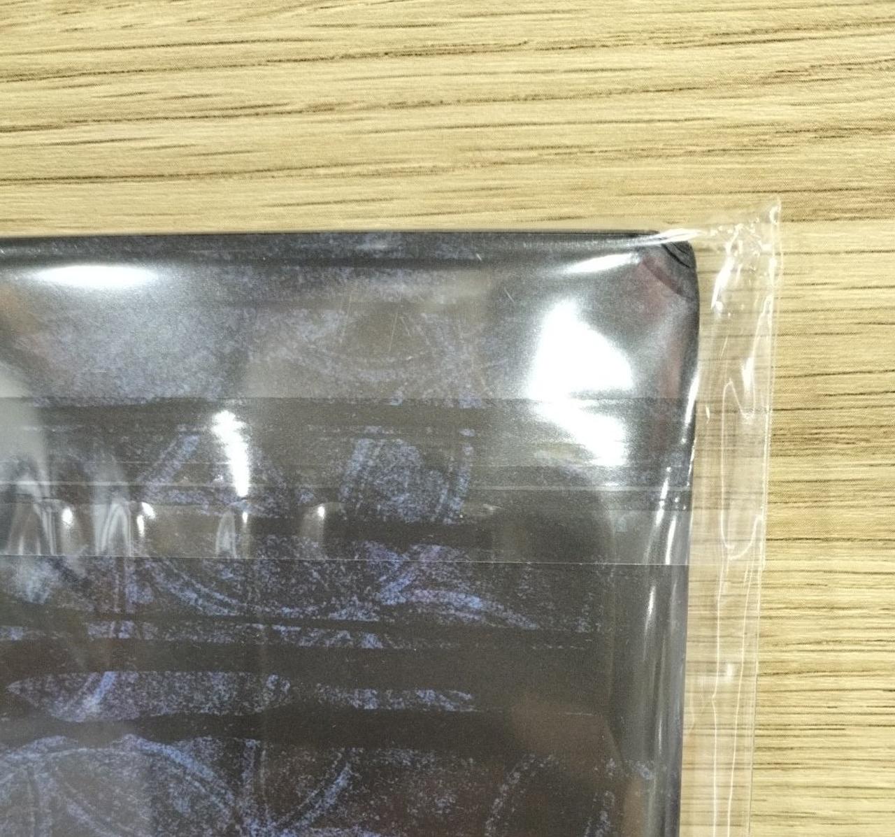 冊子に角潰れあります。
