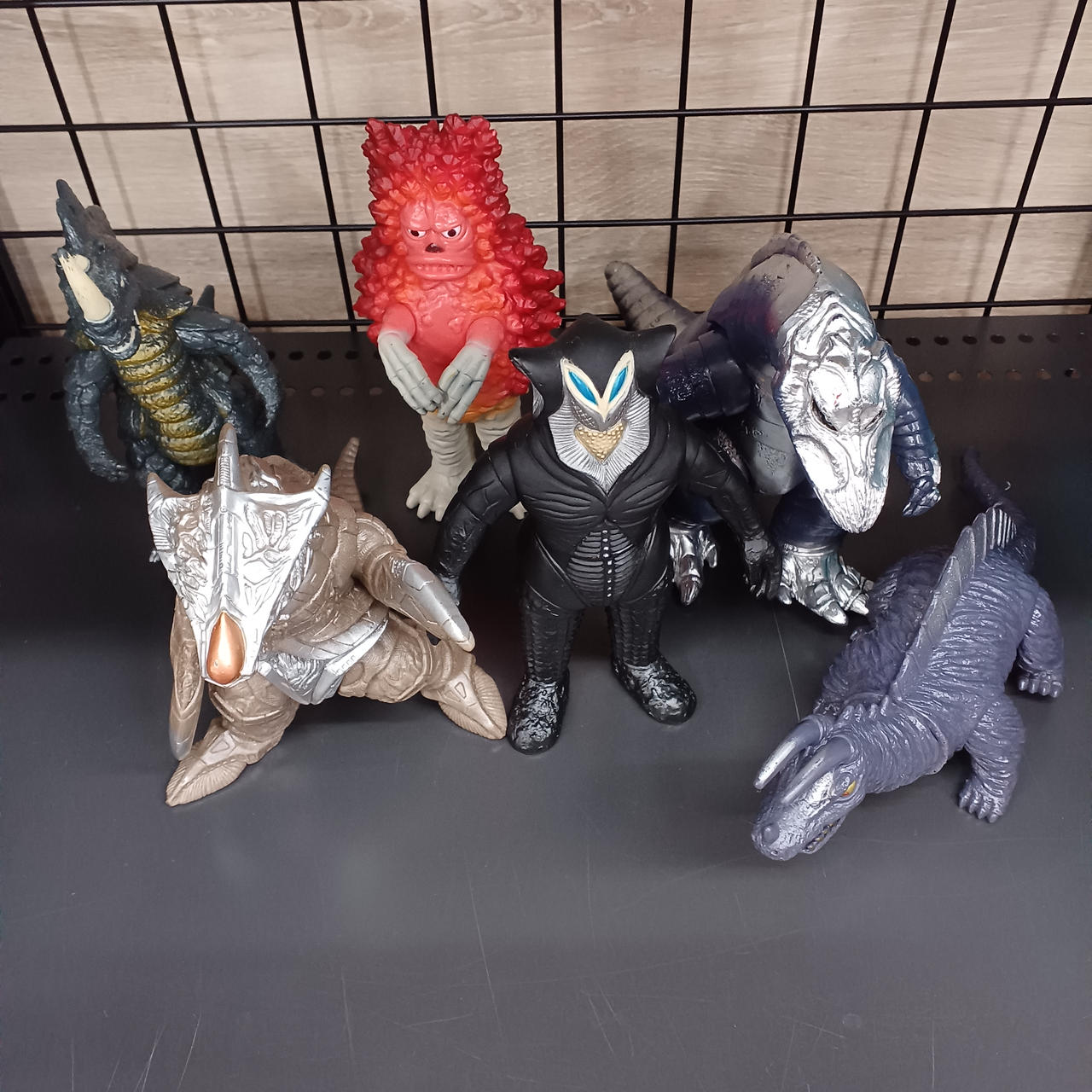 ピ*ノ様 円谷プロ　ソフビ　部品　当時物 ウルトラマン ソフビ人形 円谷プロ ポピー 11人セット 当時もの