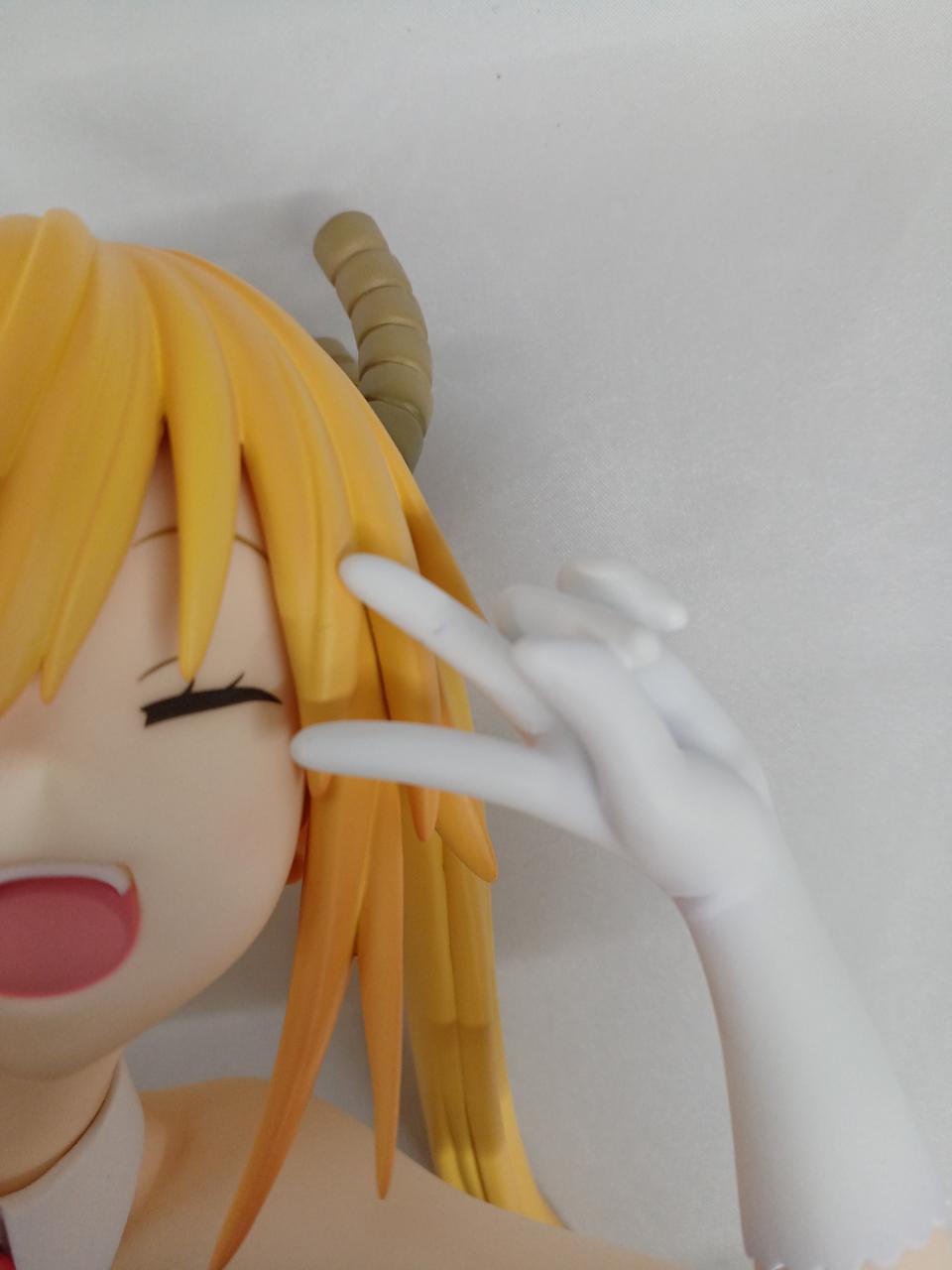 手袋の所に汚れがあります。