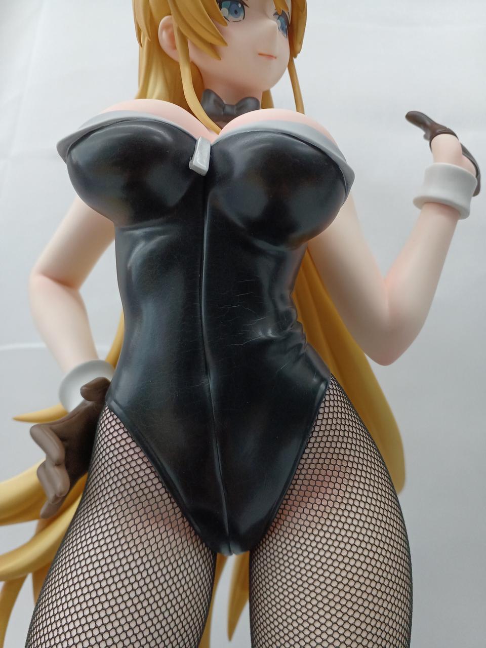 お腹の部分塗装割れしています。