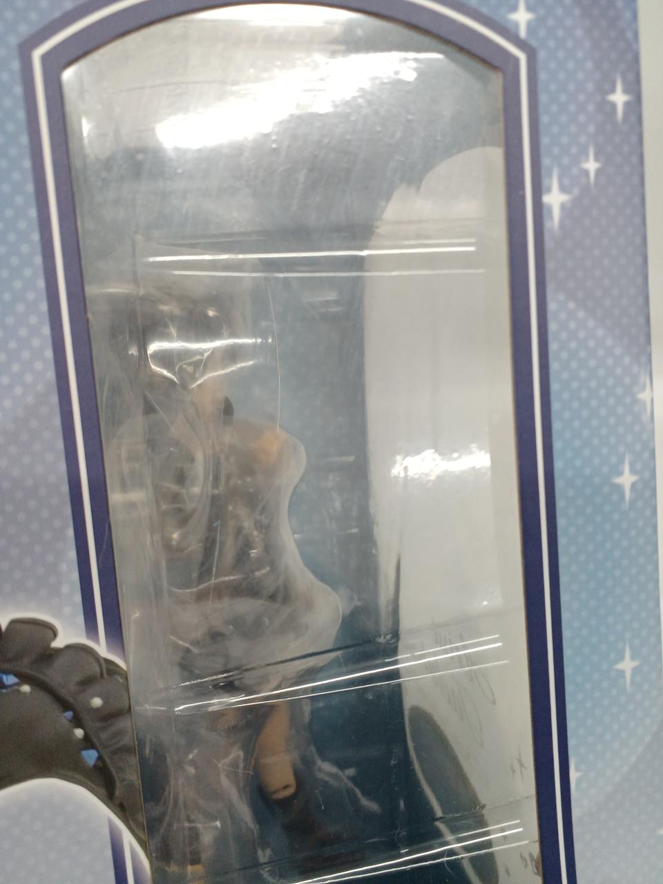 白い汚れがあります。