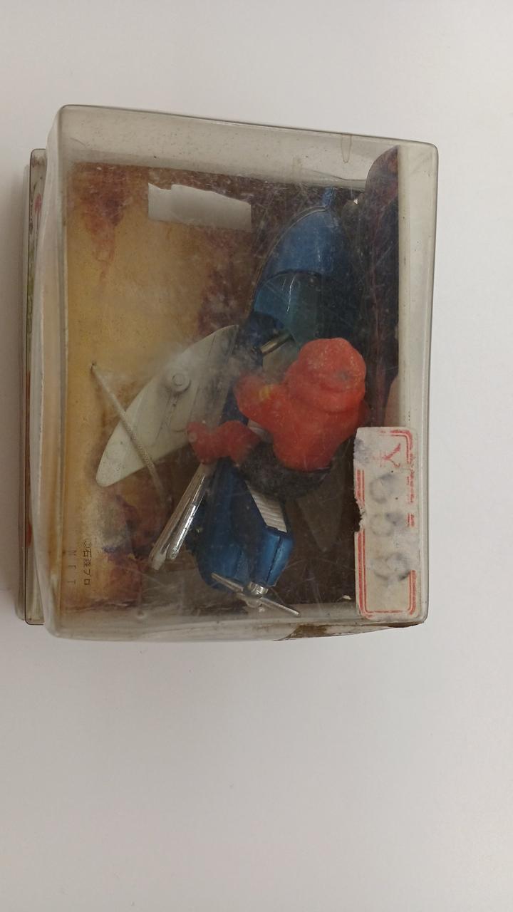 クリーニングしましたが、汚れ落ちず。