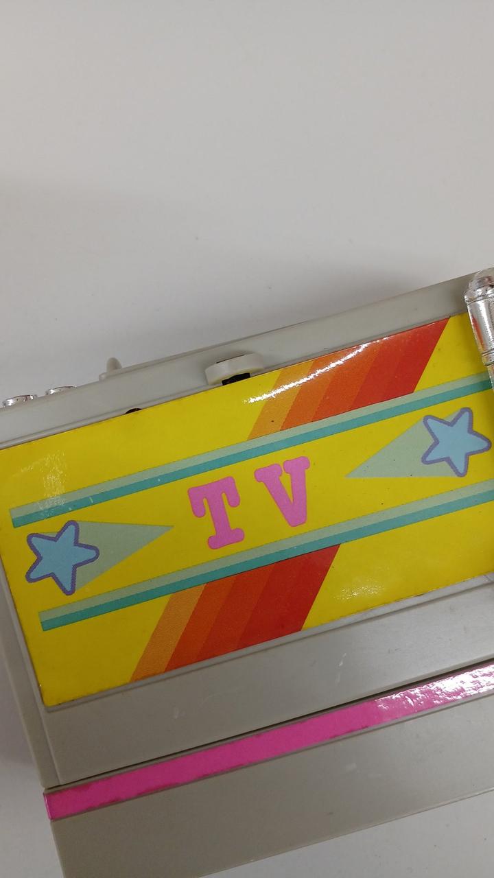 シール浮いてます