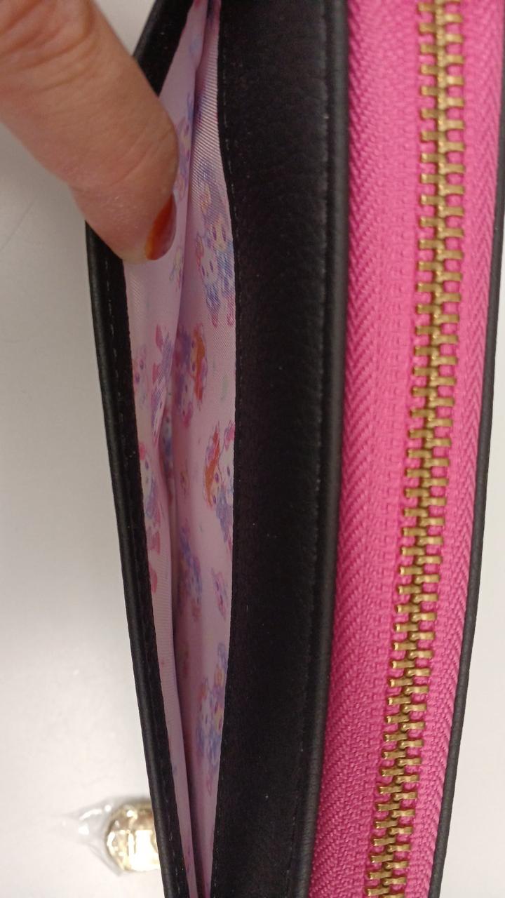 ポケットの中にも柄あります