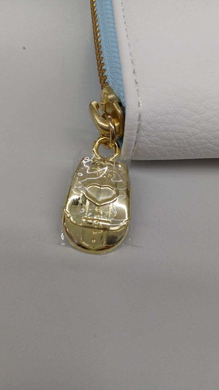 保護テープ張ってあります