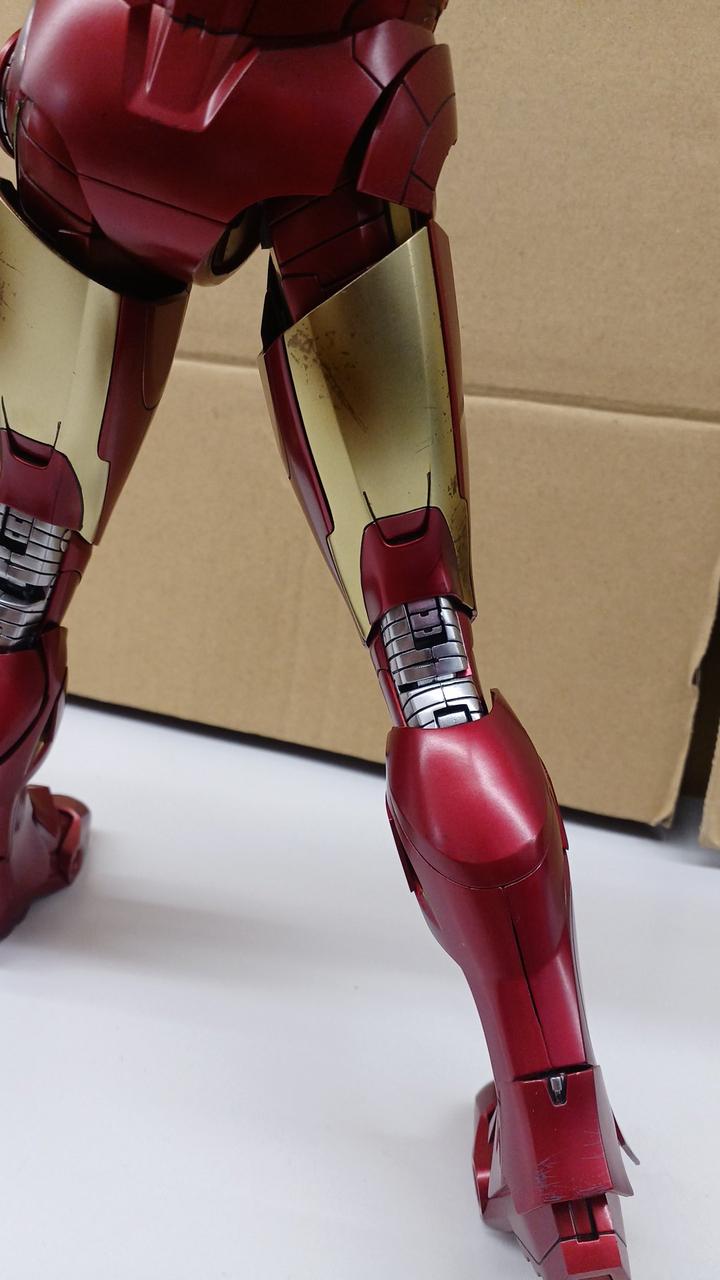 キズ剥げあり※右足後ろ