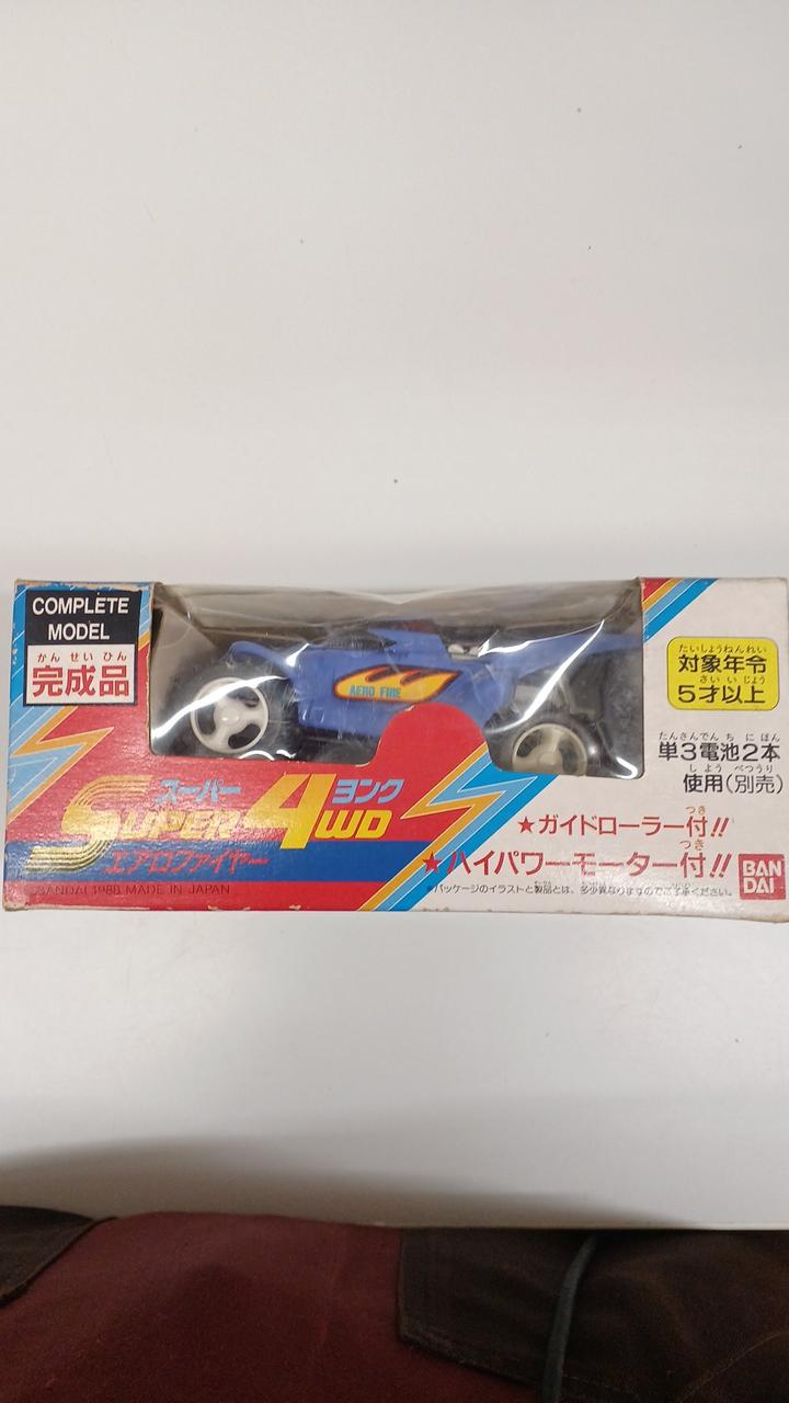 未開封品です！
箱にキズ汚れあります。