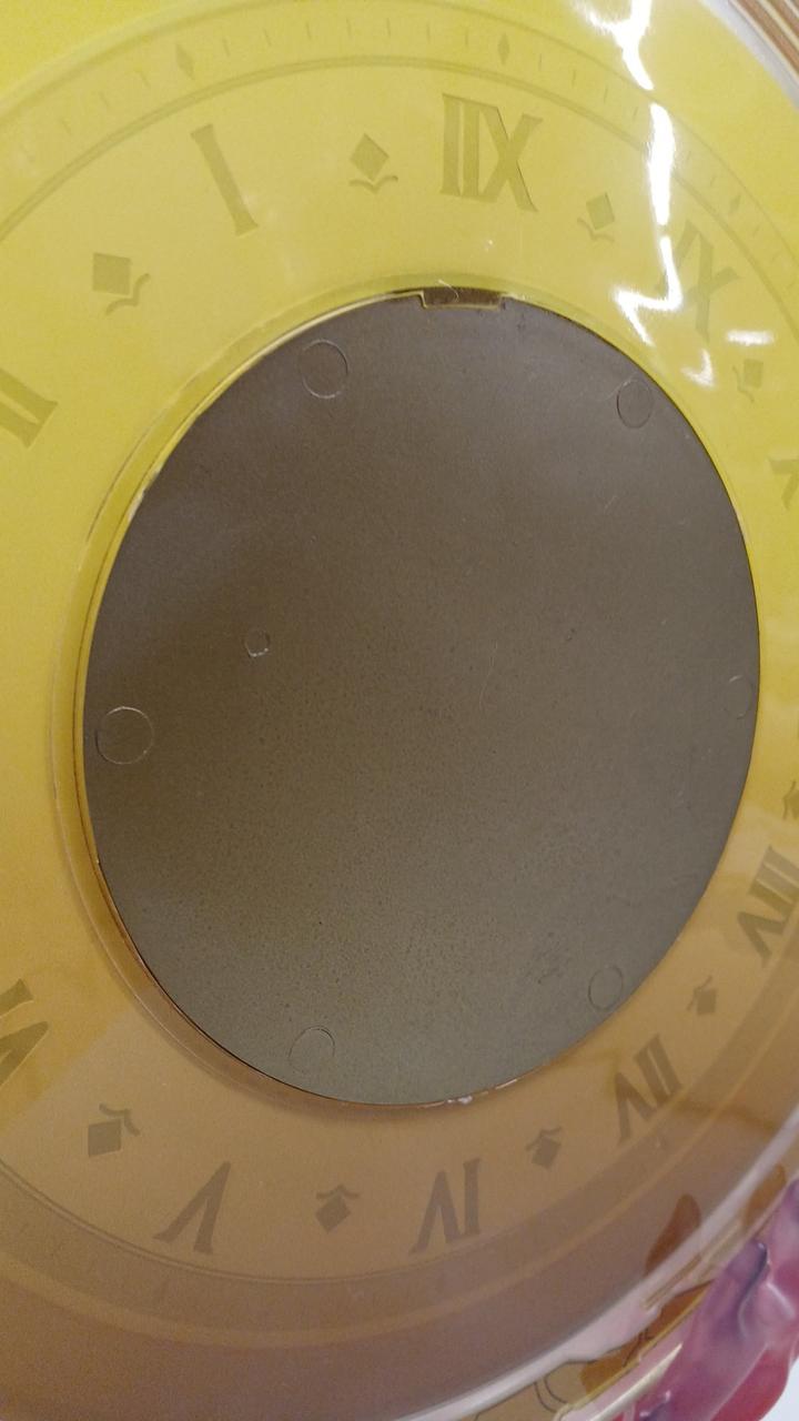 台座背面キズあり