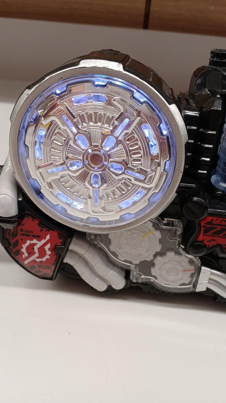 光ってなります