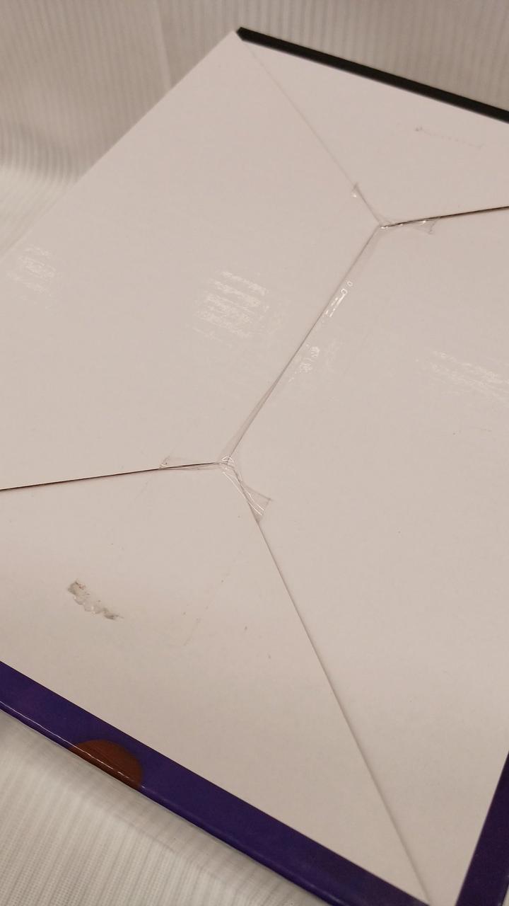 テープ汚れあり