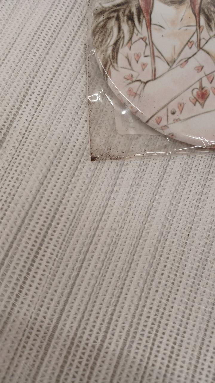 未開封ですがサビの粉出てます