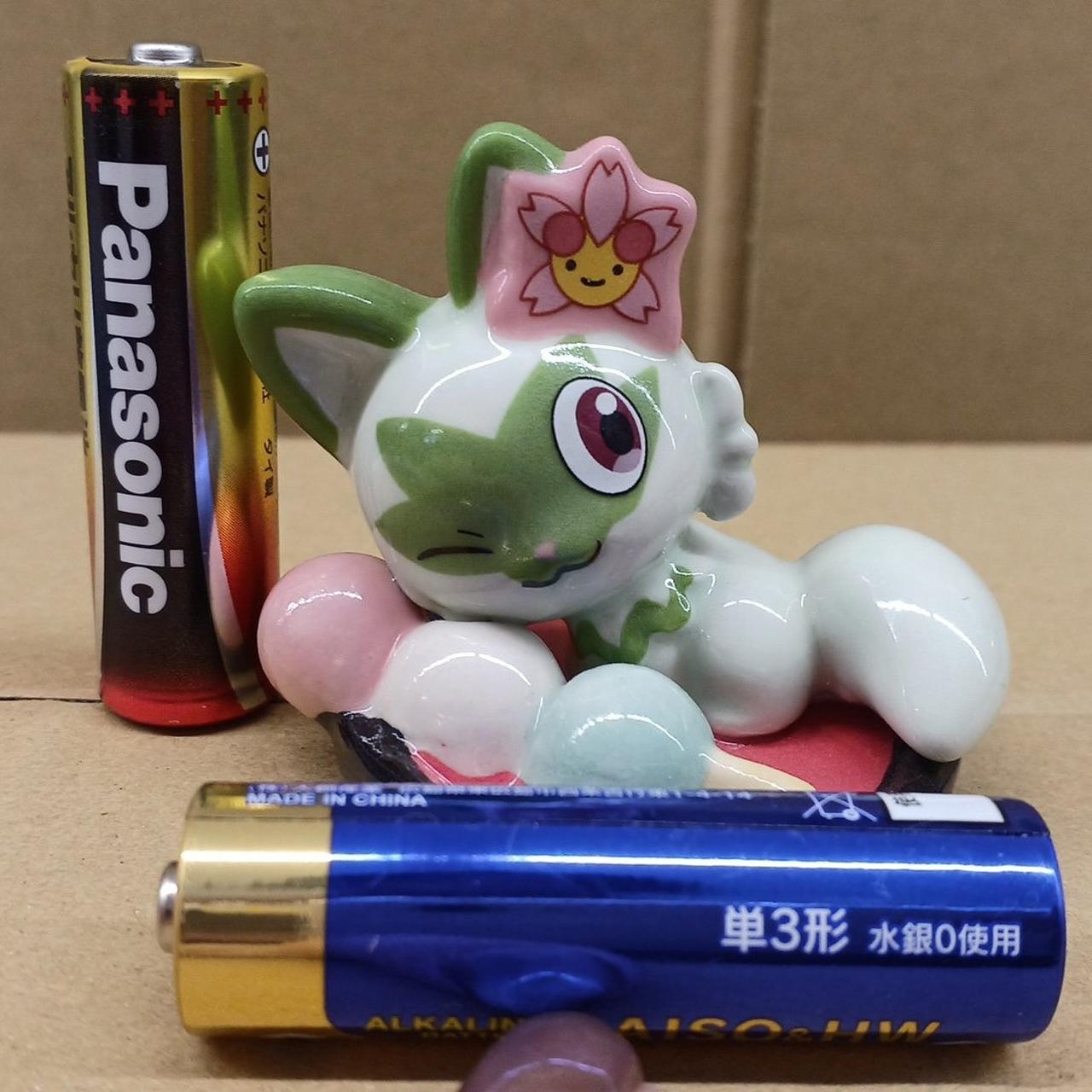 単３電池で大きさ比較