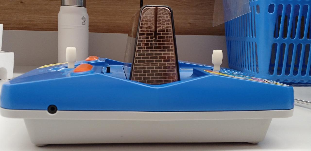 ※背景のものは付いてきません