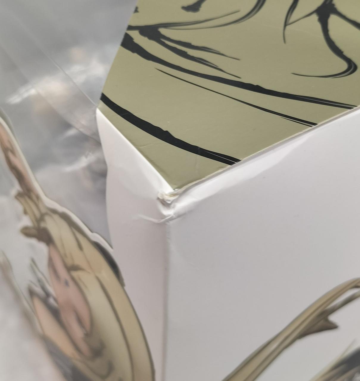 角潰れあります。