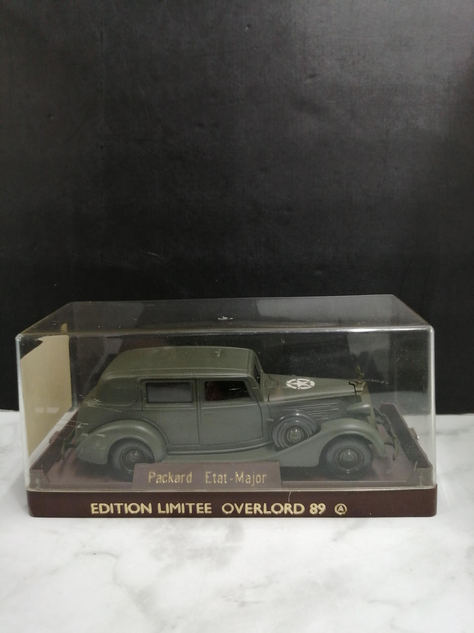 クリアケース変色有り