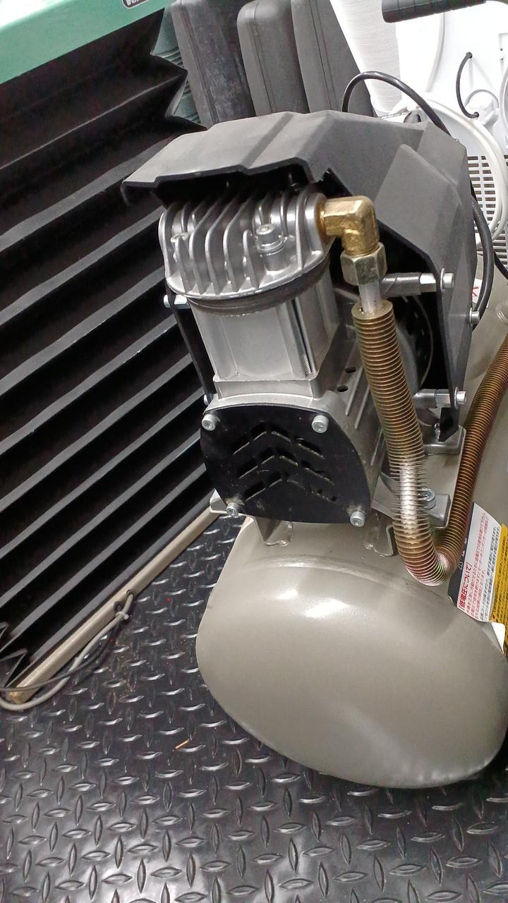 INAHO オイルレス エアーコンプレッサー A1-2500MR 未使用 INAHO|エアーコンプレッサー|【ハードオフ公式通販】オフモール