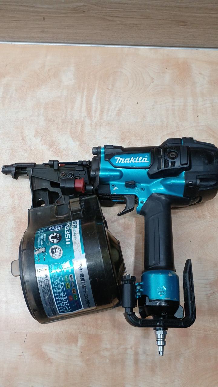 マキタ 90mm 高圧エア釘打機 AN931HM makita エア工具 エアーツール 札幌市 白石店 MAKITA|90MM高圧エア釘打機|【ハードオフ公式通販】オフモール