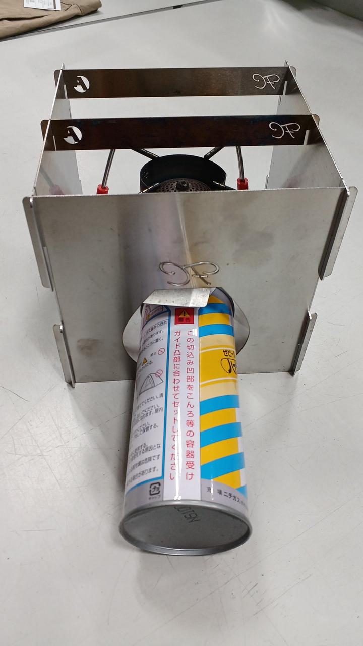 カセットボンベは付属しません