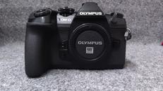 一眼ミラーレスカメラ|OLYMPUS