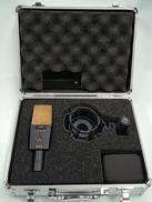 コンデンサーマイク|AKG