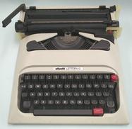タイプライター|OLIVETTI