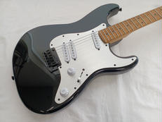 SQUIER[スクワイア]|ストラトキャスタータイプ|オフモール