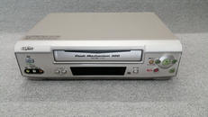 VHSビデオデッキ|SANYO