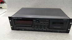 CD/カセットデッキ|TASCAM